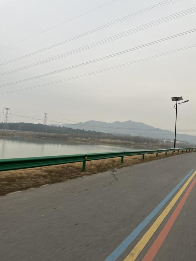 |新年新气象，河沟里的大板鲫