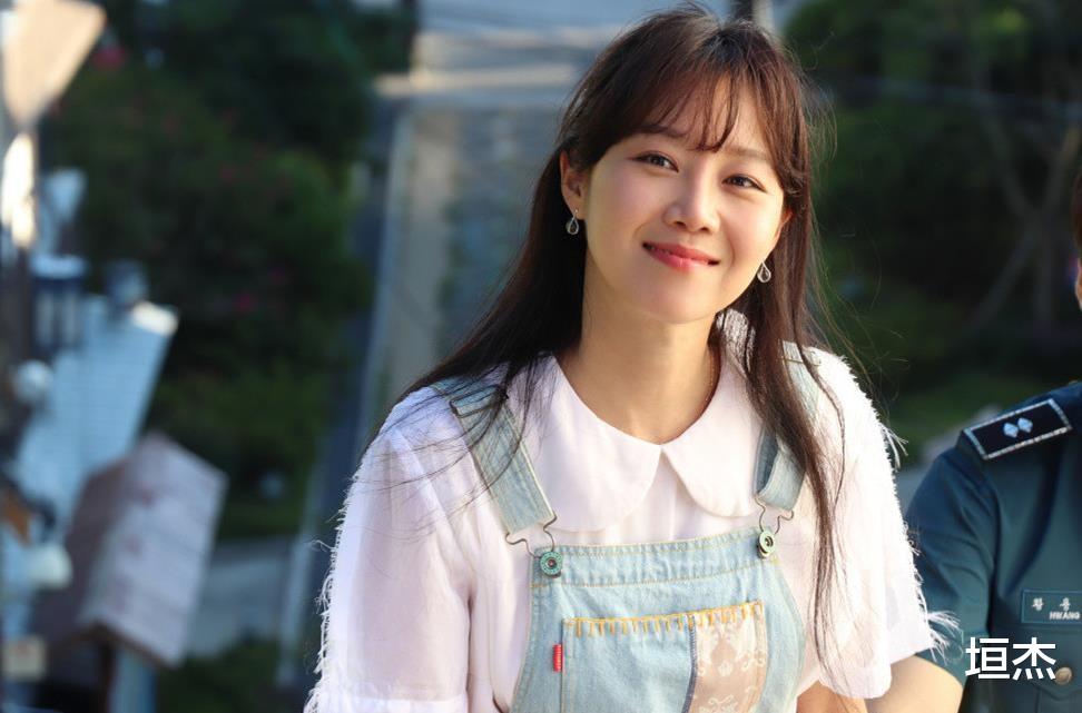 孔孝真|“其貌不扬”孔孝真：被称为“中国版闫妮”，靠魅力成男神收割机