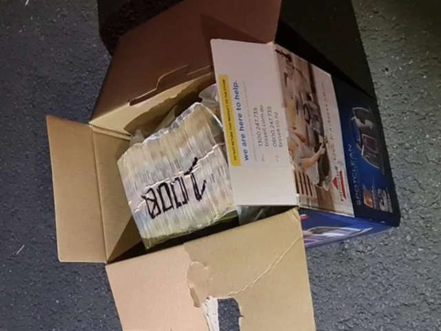 澳洲家具搬运工兼职运毒,卡车上暗藏夹层藏毒