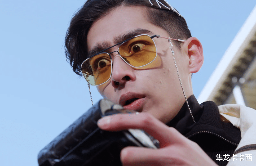 |假面骑士revice:新组织BOSS疑似狩崎亲爹