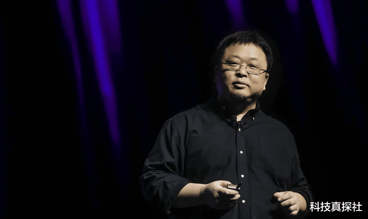 saas|罗永浩被曝五月淡出带货直播,重回科技圈,这回还做手机吗?
