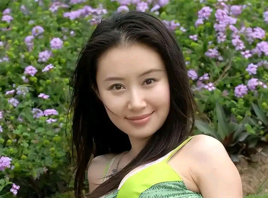 舒畅|被利欲熏心的舒畅回不去了，在直播中尝到了甜头，沦为带货主播