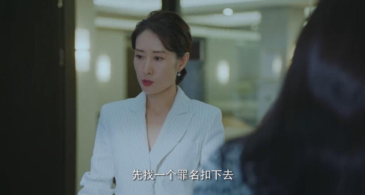女士的法则|《女士的法则》里的“戏精”，与杨紫演母子翻红，53岁越来越火