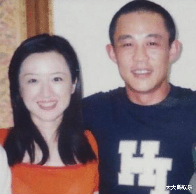 张艺谋|因为爱情还是沉迷钱财?这6对“老夫少妻”组合,相差最大37岁