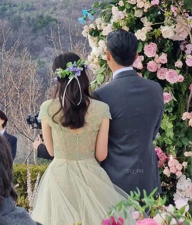 孙艺珍|孙艺珍官宣怀孕，玄彬真的升级当爸了！女神的初恋真的太甜了