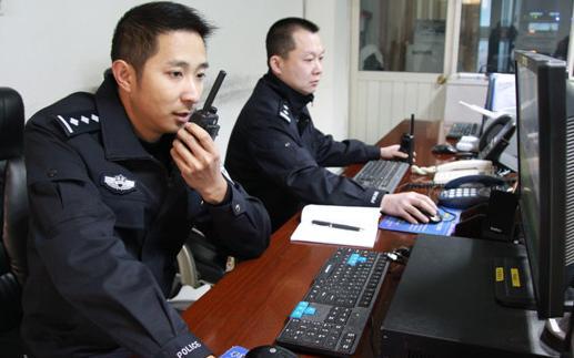 纪实:2010年维修工发现神秘纸条,一个举动救出2名被囚禁的少女