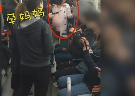 杨丞琳|谢娜“失业”后近照曝光,网友惊了:快本停播后,你经历了什么?