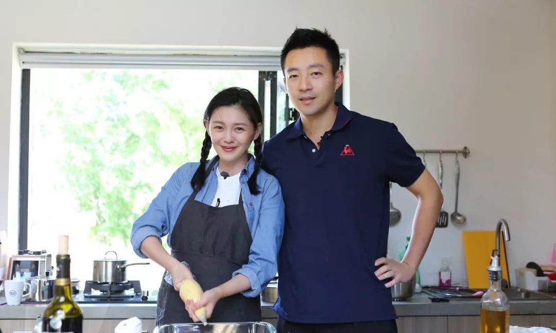 大S|大S具俊晔还床垫画面曝光，200万床垫上有超大块血渍引围观