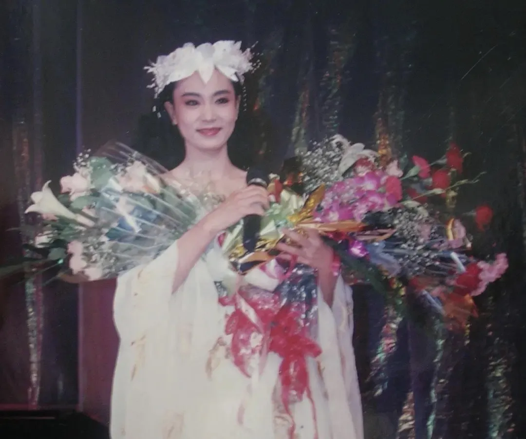 00后|有一种美女叫“00后眼里的奶奶”！羡慕，但不嫉妒