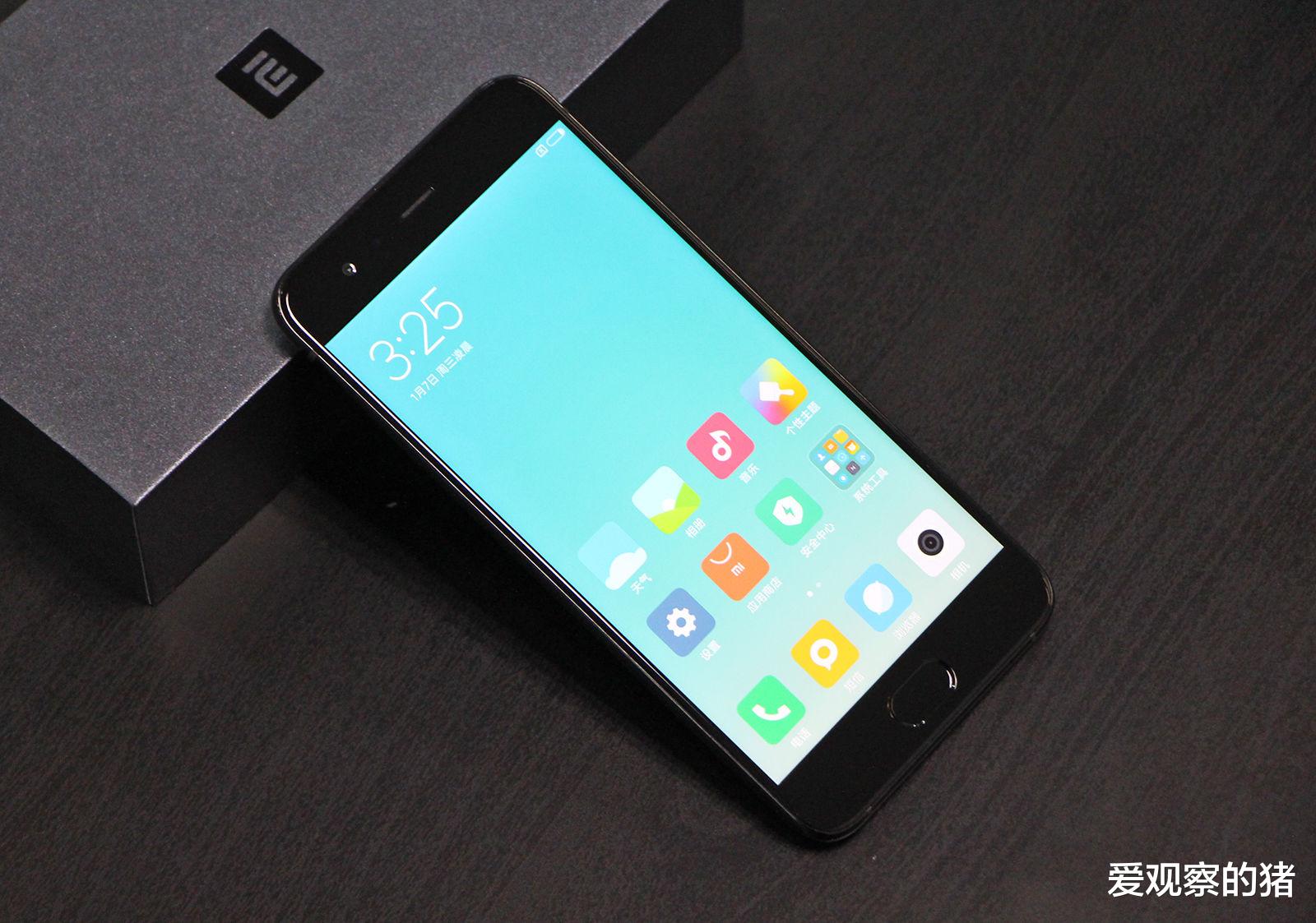 小米科技|华为开了个“坏头”,用户不肯换手机了,小米OV被曝砍单1.7亿部