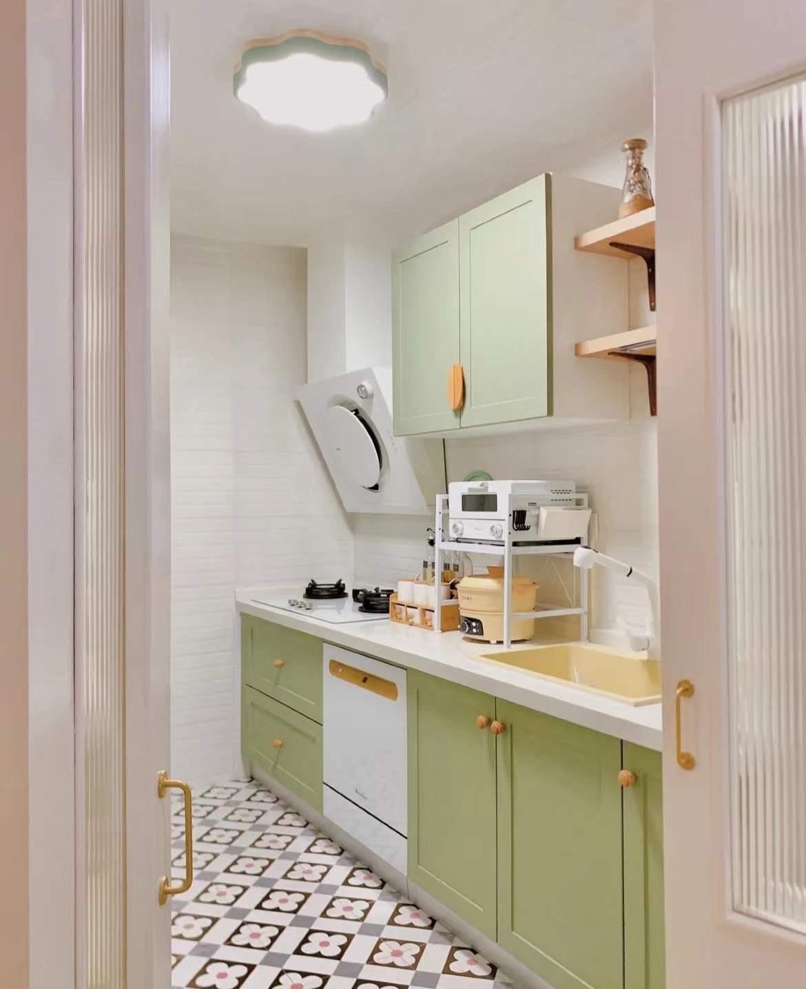 58岁阿姨最明智的12个厨房决定,入住2年,儿媳直夸婆婆有远见