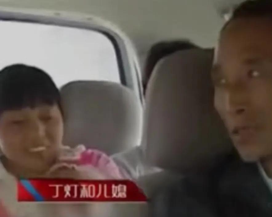 妻子私奔73岁老头，妻子：你还不如老头