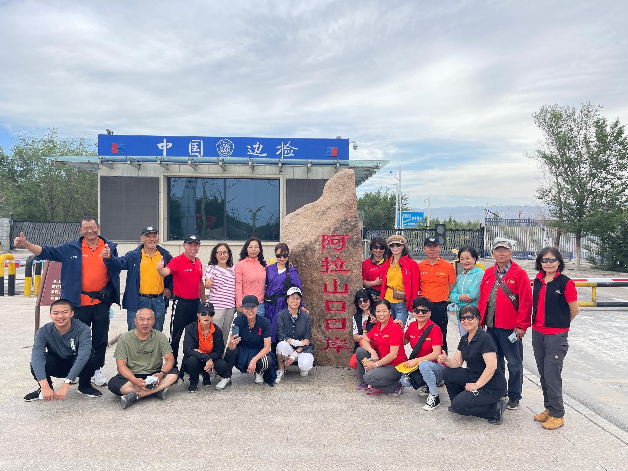 茂名|中国最酷的退休自驾路线，68天23800公里，80%的中国，越玩越疯狂