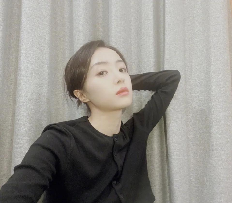 张铭恩|这些演员们都是菜鸟、戏精,额头上都写着“关系户”四个字