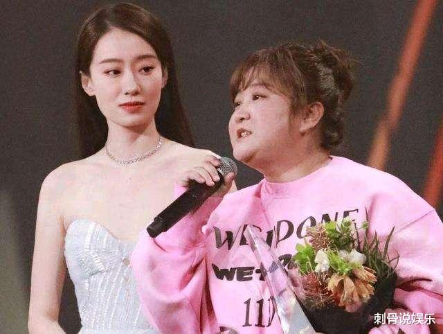 赵丽颖|赵丽颖宣布喜讯!网友直呼:早就看你们不对劲了!