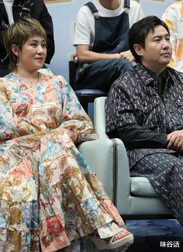 短发 马丽再次和沈腾同框,剪了短发看着比沈腾还胖,网友:她是谁?