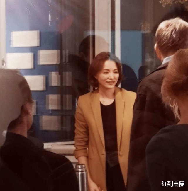 董卿|48岁董卿近况曝光显疲惫，皮肤松弛下巴变胖，老公被曝失联1个多月