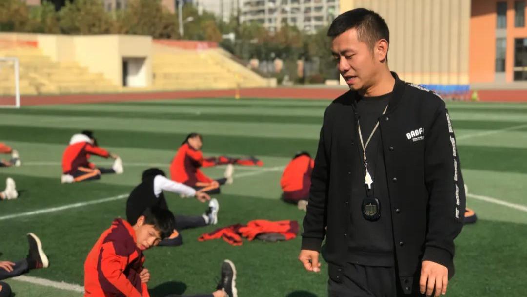 运动员|体育老师面临下岗危机？中学将增加“教练员”，编制岗位有望增加