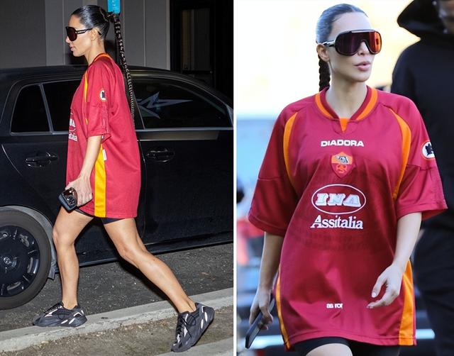 金·卡戴珊|金卡戴珊晒自拍,穿深V吊带裙,身材绝了!戴130万水晶钻石吊坠