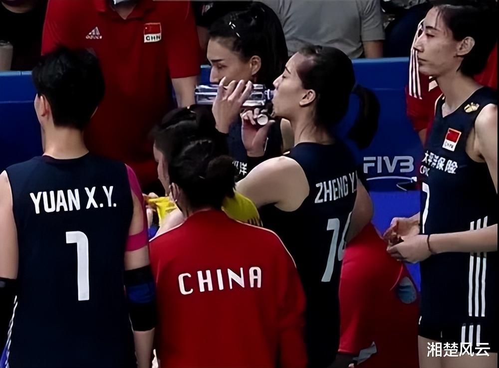 日本队|中国女排1-3输给日本队，排名下滑到第四！中国队优势不再，劣势扩大