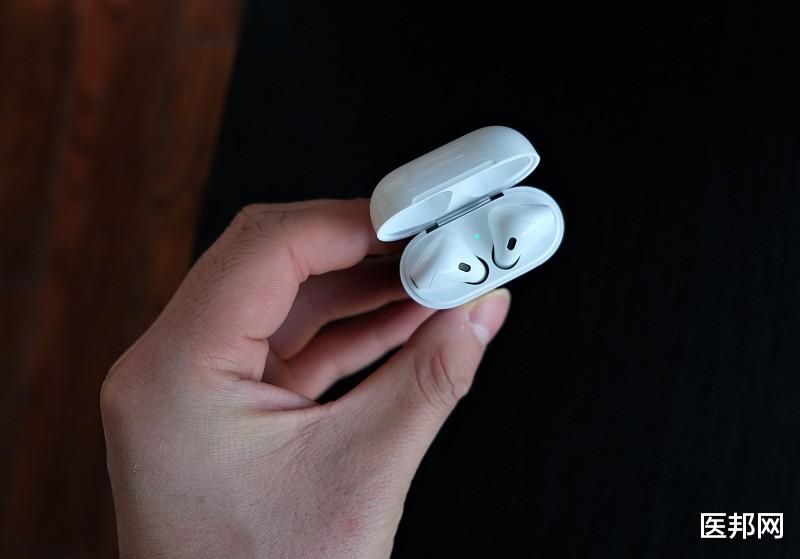 骨传导耳机|听力下降不可逆!骨传导耳机与降噪耳机,哪个对听力更友好?