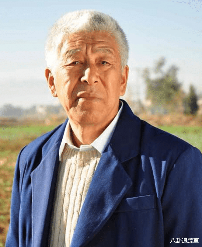 张洪杰|国家一级演员张洪杰三亚养老,身体硬朗带妻子游湖,疑已摆脱子女