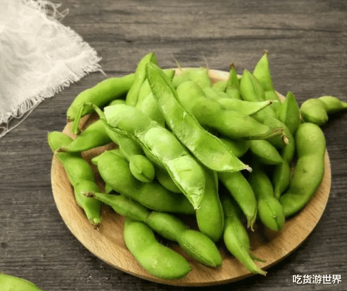 三伏出汗易“缺钾”,老年人多吃3样“高钾菜”,腿脚有劲精神好