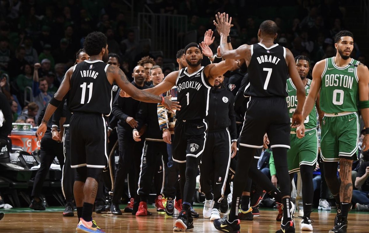 篮网队|25岁NBA女主播，喜欢篮网会打球！1米72大长腿像江疏影，粉丝46万