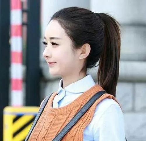 芹菜 女生扎马尾时，少犯这3个\错误\！掉发不说，还会增高发际线