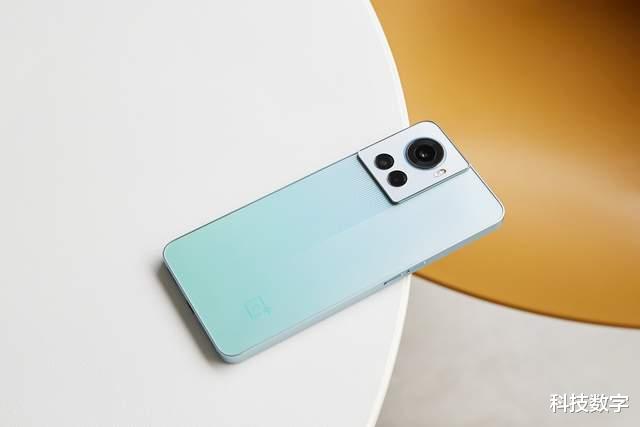 一加科技|游戏迷五一入手天玑8100手机，最后发现除了打机稳还有这些亮点