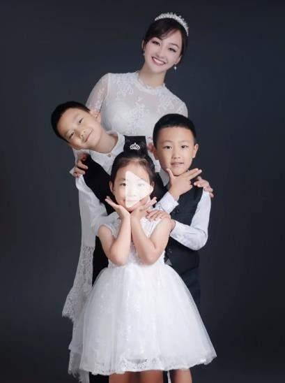 叶倩文|于震晒照庆祝和二婚老婆结婚10周年,女儿颜值高,前妻至今单身