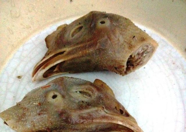 饮食|鸡身上比较脏的器官,尽量别买也别要,为了家人花2分钟看看吧!