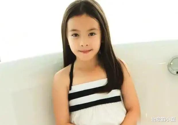 刘涛|刘涛女儿王紫嫣已经14岁，长得亭亭玉立，长得很像刘涛