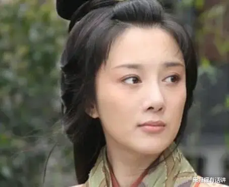 李依晓|?古装美女集合：林依晨、郭珍霓、唐嫣、黄圣依和李依晓都太美了