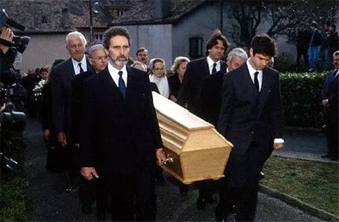 奥黛丽·赫本|《罗马假日》:最真挚的友谊,或许才是世间最长久的深情