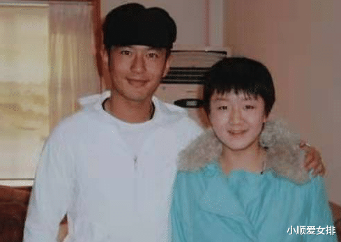 陈梦|杨颖前夫离婚后鲜露面！与国乒陈梦相聚，两人却难掩失落神情！
