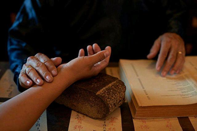 肠胃|清代名医张锡纯，中西医结合的“鼻祖”，用石膏也能帮人治病