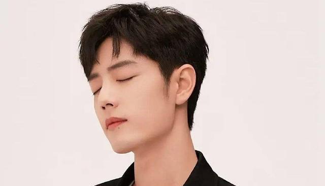 肖战|肖战又一代言到期，官博正式宣布续约，开小灶被称“祖传代言”