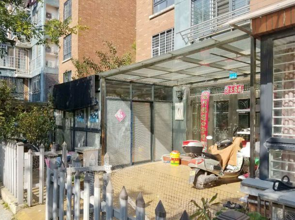 顺德|和邻居发生口角，一气之下卖掉一楼买顶楼，现在住着舒服又自在