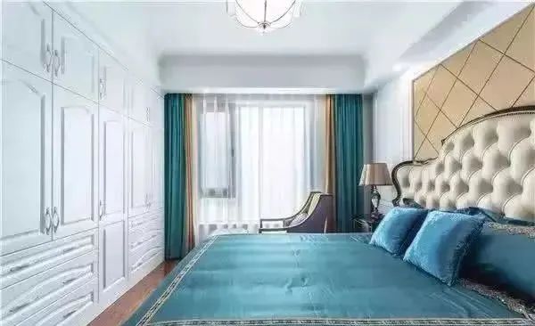 140平简欧新房，入户长鞋柜实用极了，客厅漂亮上档次！