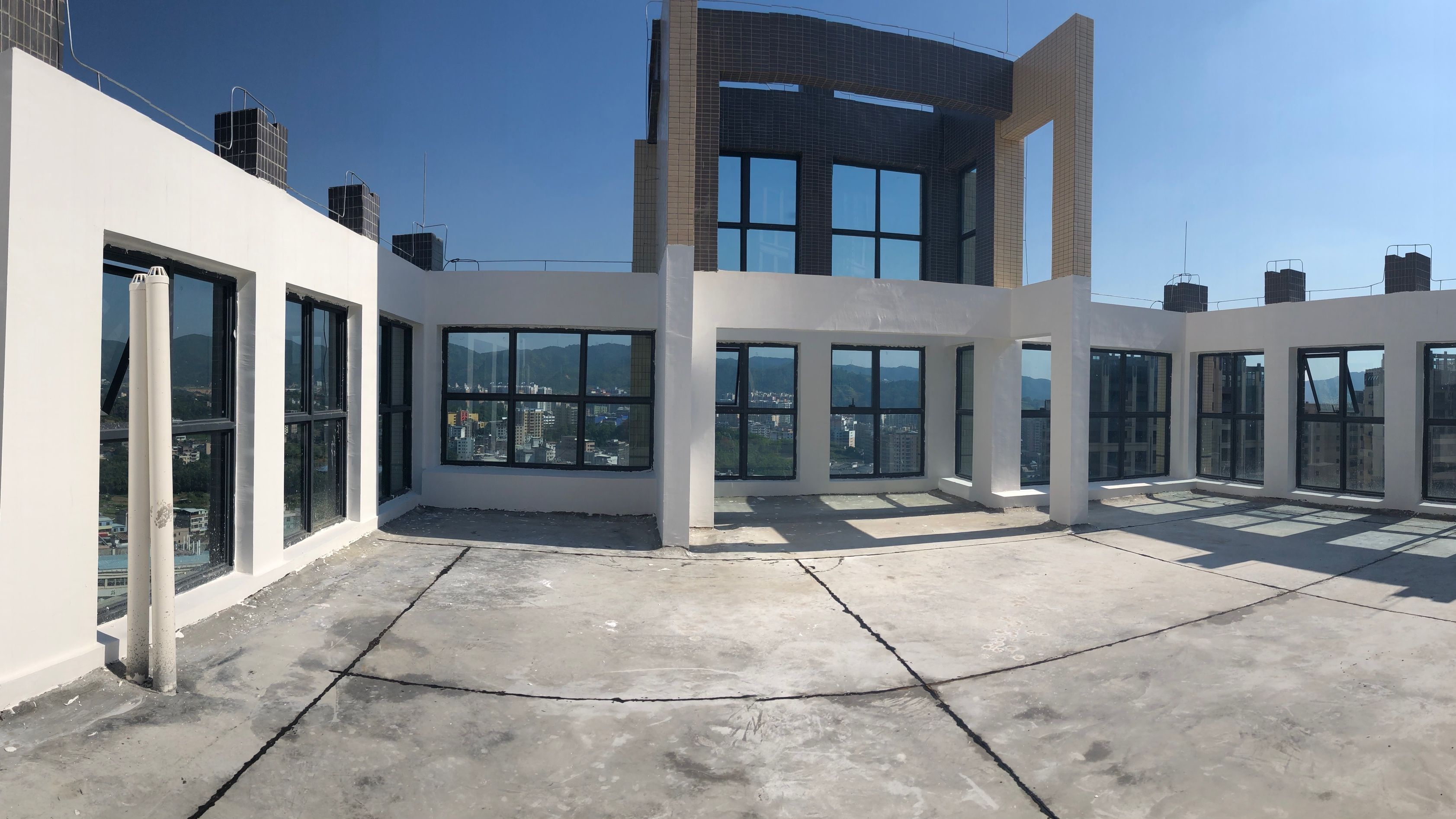 屋顶天台如何装出大气，简洁。