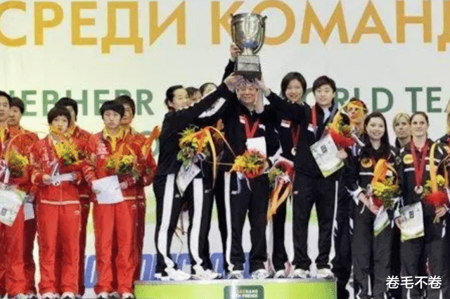 教练|63岁施之皓现状：赴巴新执教，二婚娶弟子李楠，弃用郭跃引起争议