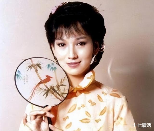 燕破岳|赵雅芝：带两个儿子再婚被宠成公主，幸福背后没你想得那么简单