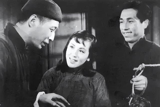 |上官云珠女儿姚姚，31岁因车祸离世，校方悼词：她是个没贡献的人