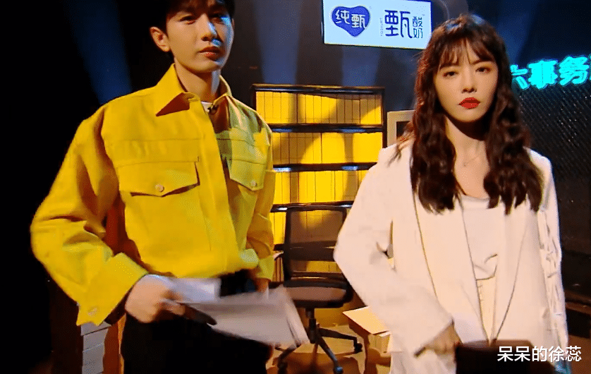 成毅|老实的蔡文静与成毅,扯下综艺“遮羞布”,让《星期六》大火!