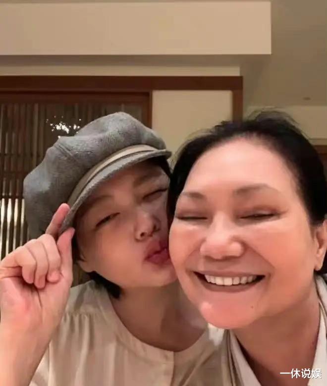 大S|S妈至今未见新女婿,称管不了你的爱,将会离开这烦人的地方