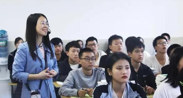 高考|“再差劲的高中也好过职高”,就业差异肉眼可见,中考后不要选错