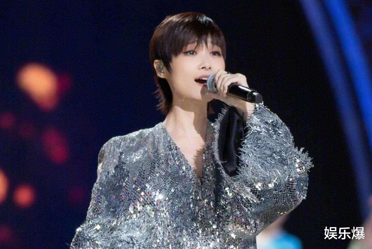 姐姐|春晚节目单来了!TFBOYS合体落空,赵丽颖首登春晚压轴