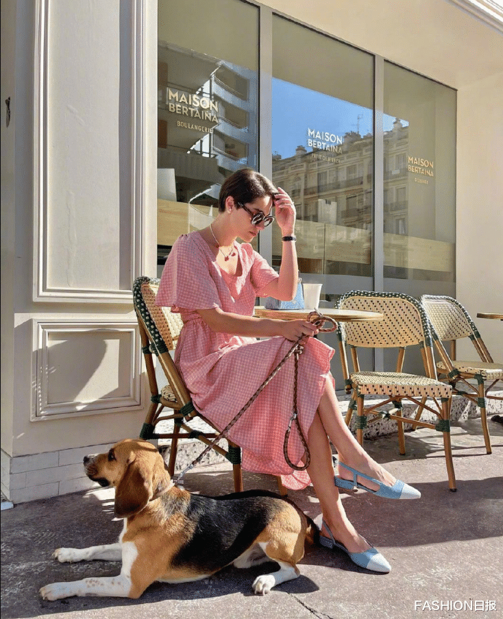 国家卫健委 法国博主yevtopyer浪漫迷人的短发 优雅的巴黎风格穿搭