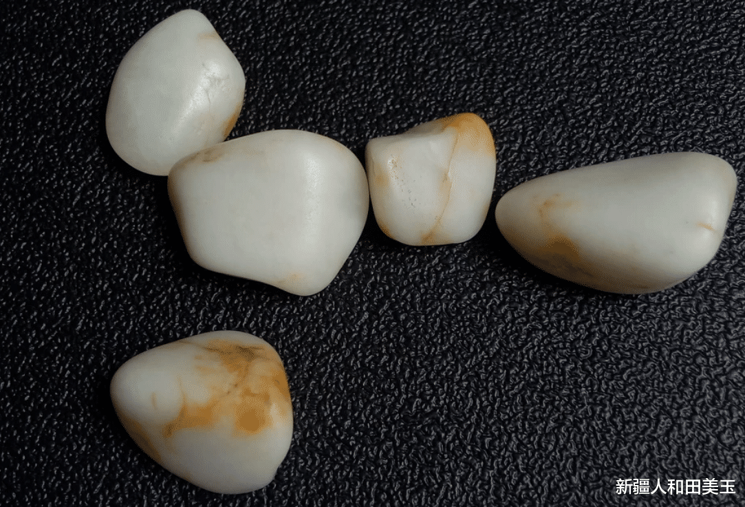 |和田玉原石的价值受什么影响？仅凭照片能估价吗？怎样给它估价？